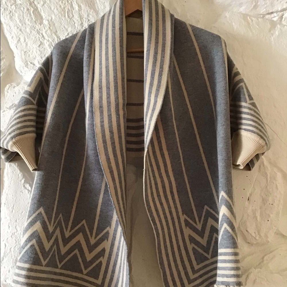 BCBG Poncho - Picture 2 of 13
